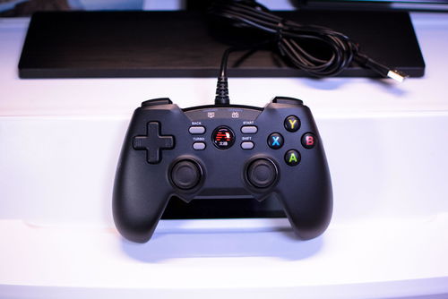 北通蝙蝠4游戏手柄 不足百元找回儿时乐趣